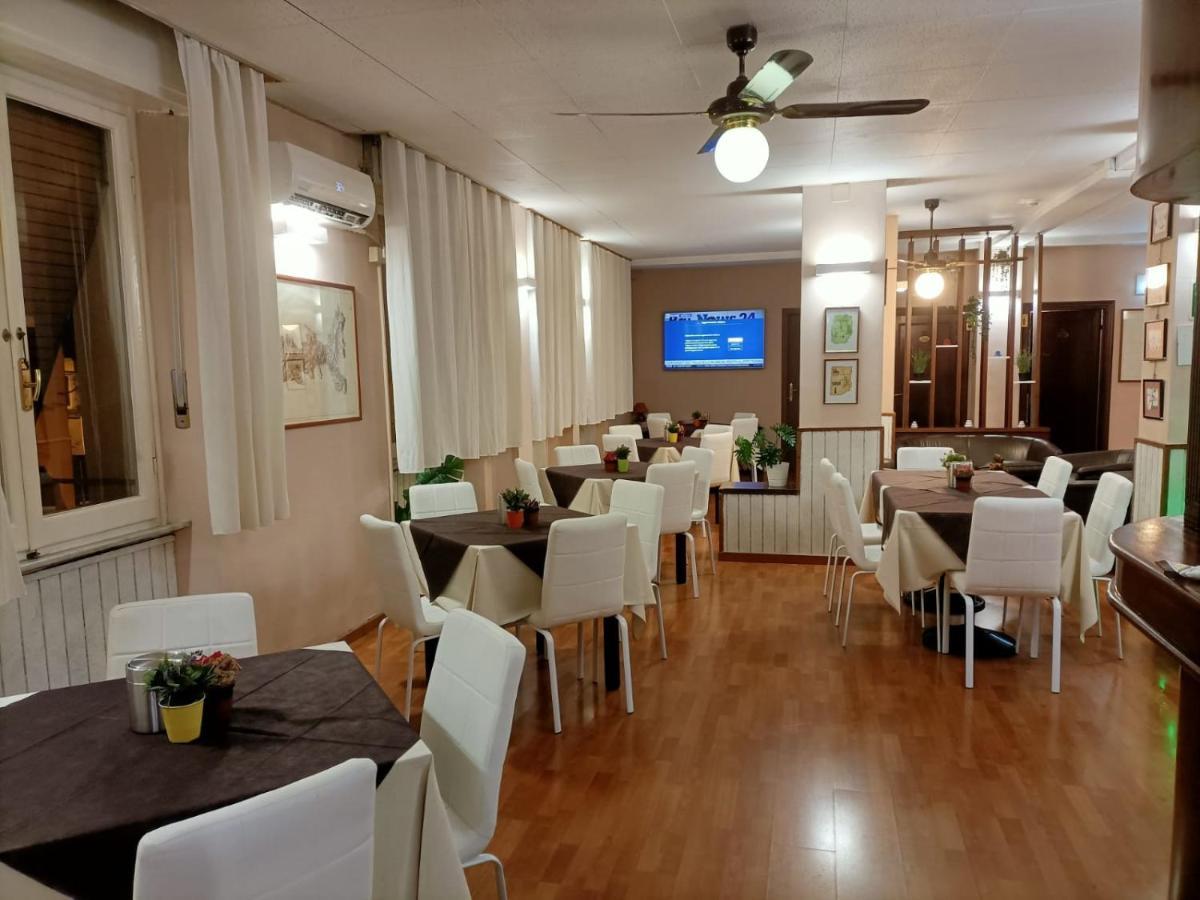 Giappone Inn Parking Hotel Livorno Eksteriør billede