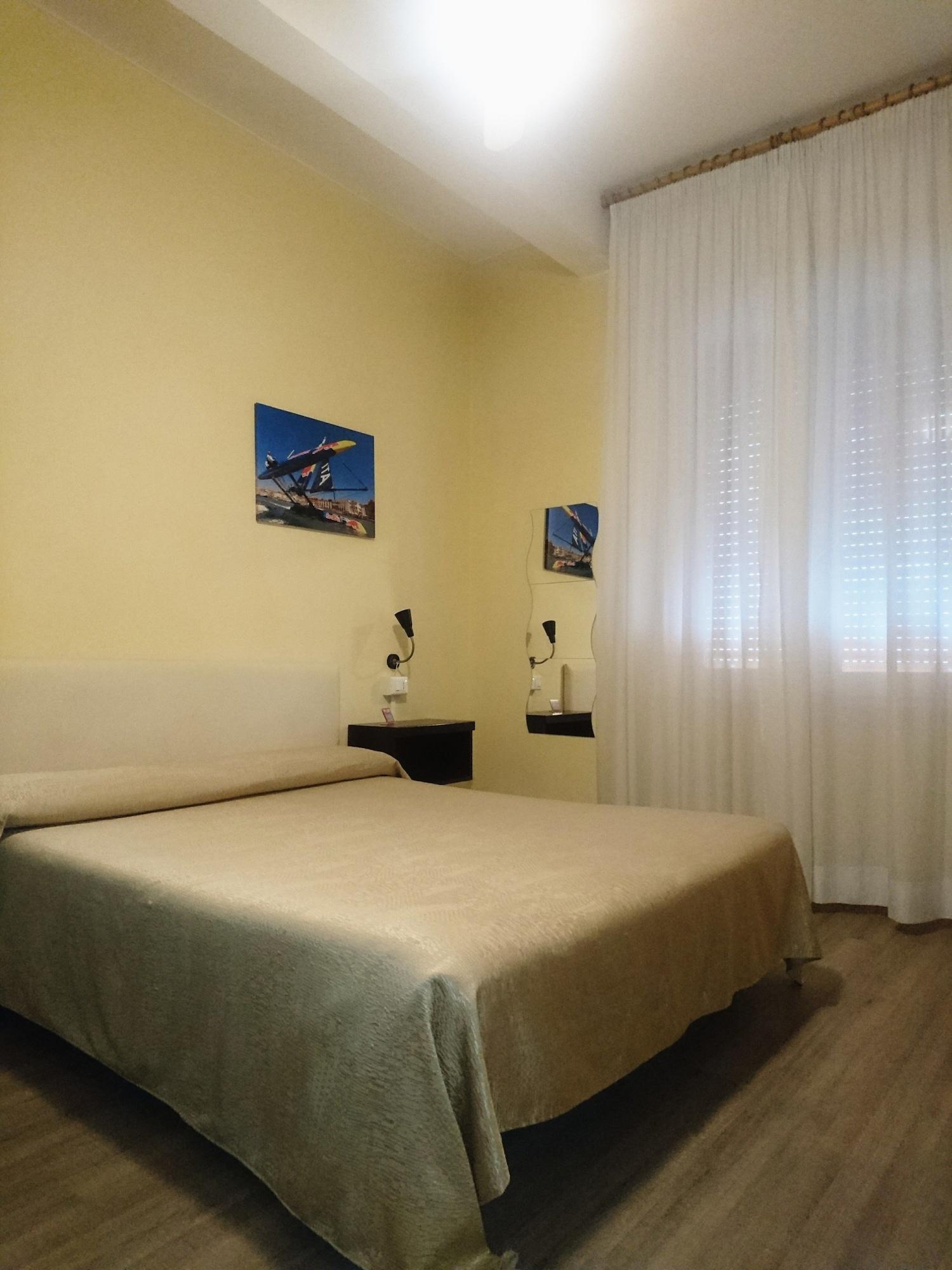 Giappone Inn Parking Hotel Livorno Eksteriør billede
