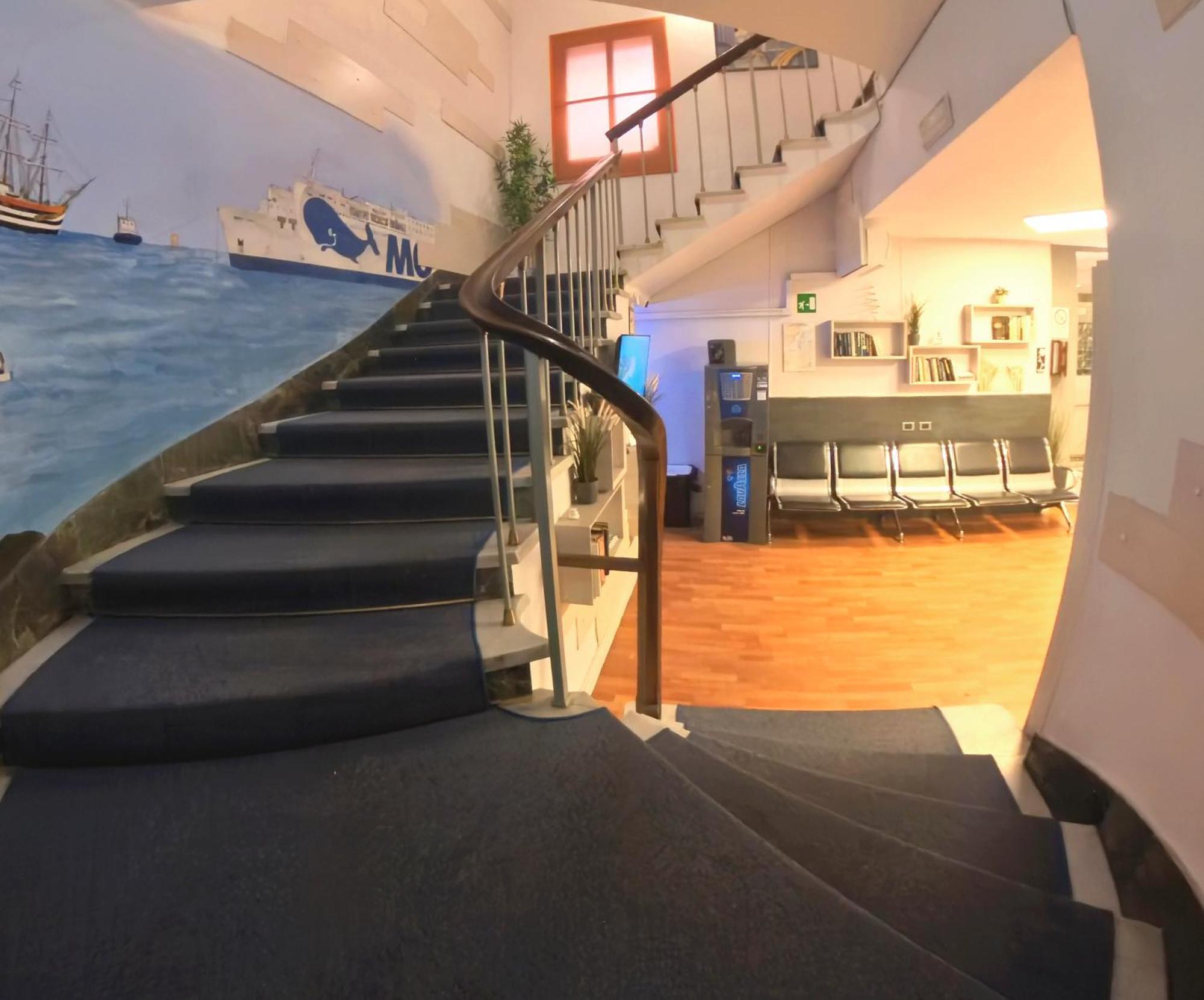 Giappone Inn Parking Hotel Livorno Eksteriør billede