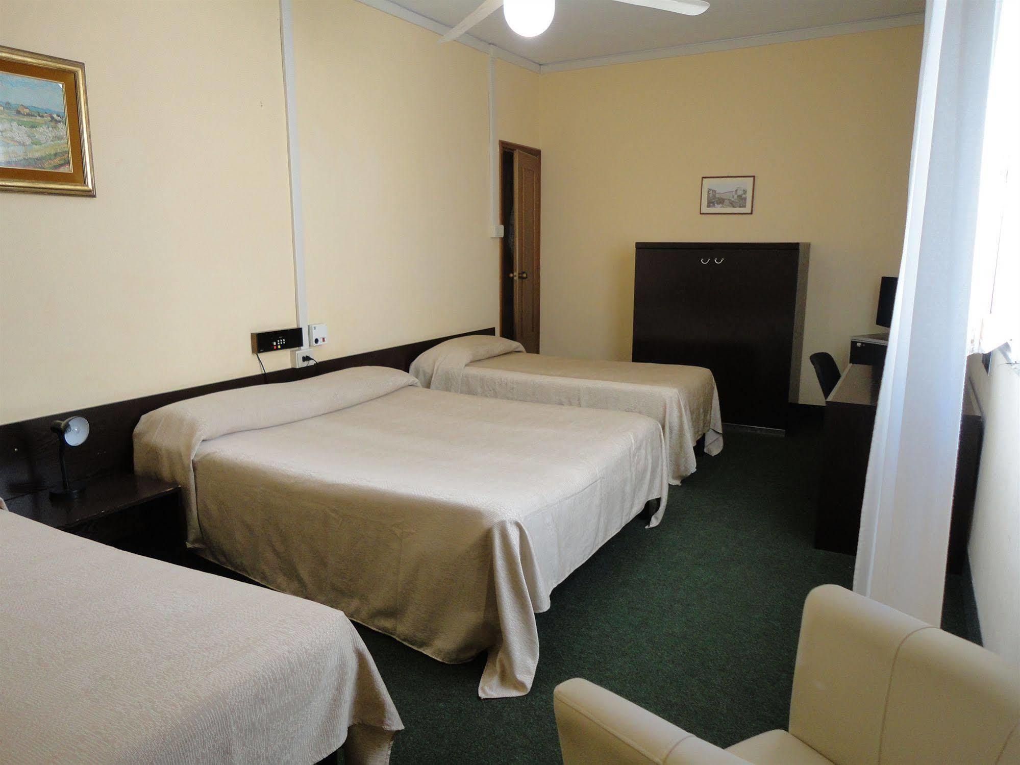 Giappone Inn Parking Hotel Livorno Eksteriør billede