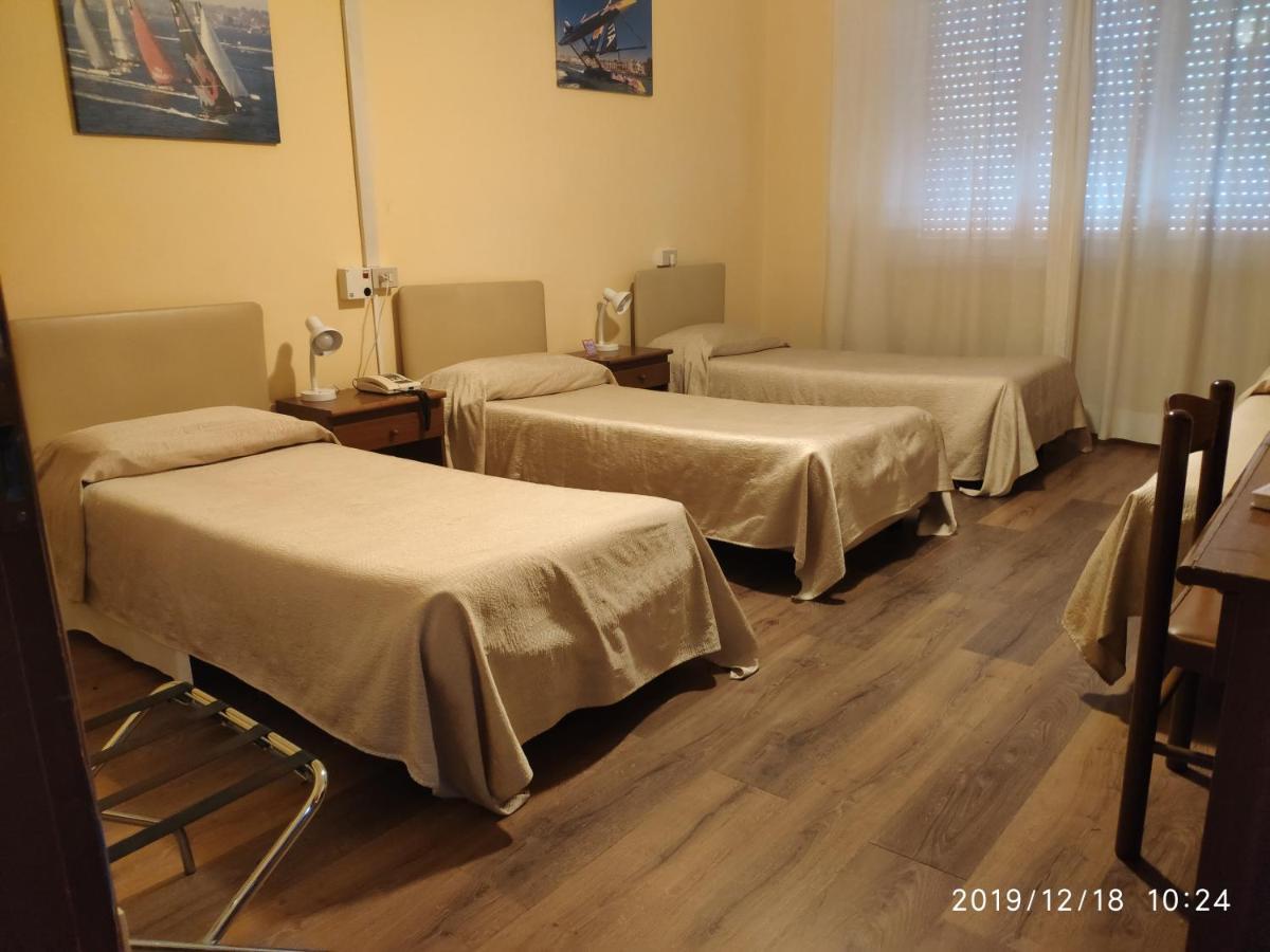 Giappone Inn Parking Hotel Livorno Eksteriør billede