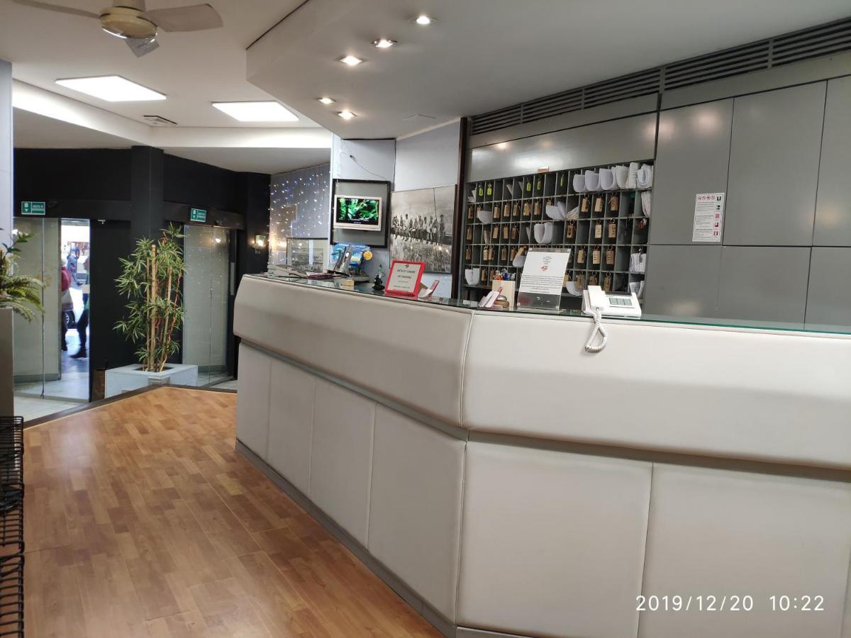Giappone Inn Parking Hotel Livorno Eksteriør billede
